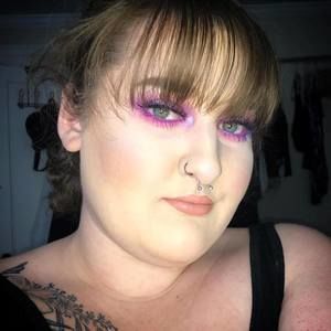 Meet your Posher, Abigail